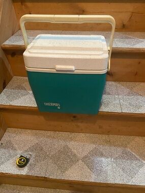 Thermos Teal and White Portable Cooler with Handle